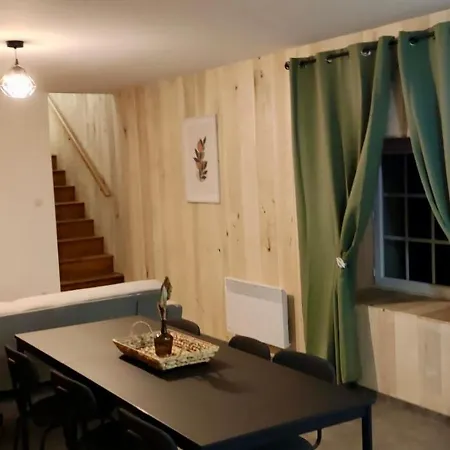 Appartement 2 Chambres Avec Wifi Centre De Descartes Exterior photo